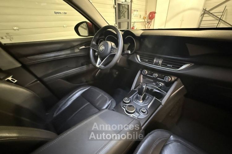 Alfa Romeo Stelvio 2.0 T 280 cv super Q4 / Rosso Alfa - <small></small> 29.900 € <small>TTC</small> - #14