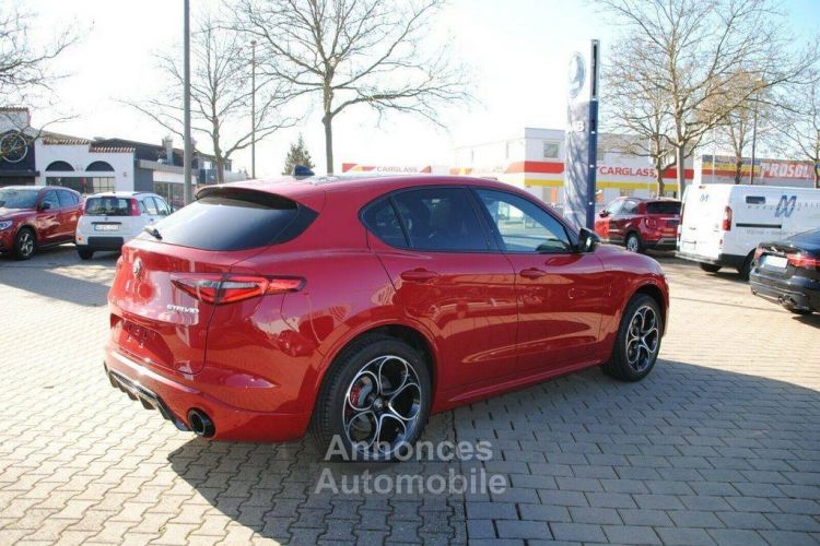 Alfa Romeo Stelvio 2.0T 280ch Veloce Q4 AT8 MY22 - <small></small> 58.900 € <small>TTC</small> - #2