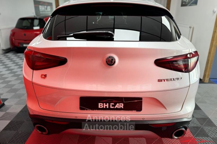 Alfa Romeo Stelvio 2.2 210cv Q4 AT8 Lusso / Harman Kardon (entretien complet) - <small></small> 19.990 € <small>TTC</small> - #6