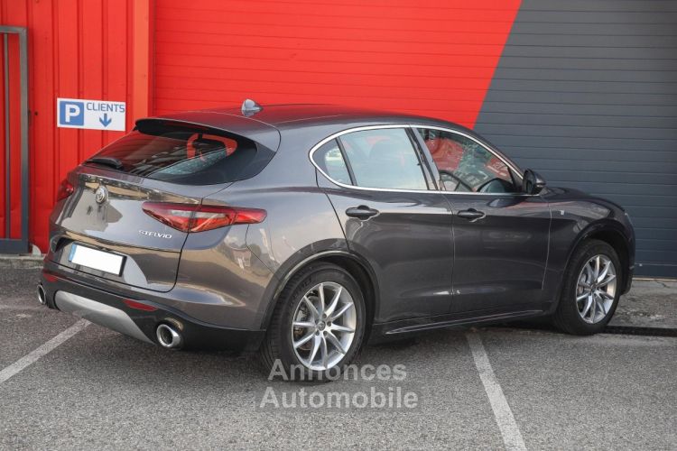 Alfa Romeo Stelvio 2.2 D 190 BVA TI CUIR SIEGES ELECTRIQUES/CHAUFFANTS - <small></small> 29.970 € <small></small> - #2