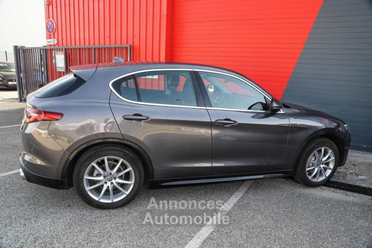 Alfa Romeo Stelvio 2.2 D 190 BVA TI CUIR SIEGES ELECTRIQUES/CHAUFFANTS - <small></small> 29.970 € <small></small> - #29