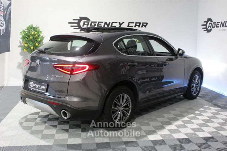 Alfa Romeo Stelvio 2.2 D - 210 - BVA  Lusso Q4 - Toit ouvrant panoramique - Palettes - Hayon électrique - <small></small> 26.990 € <small>TTC</small> - #3