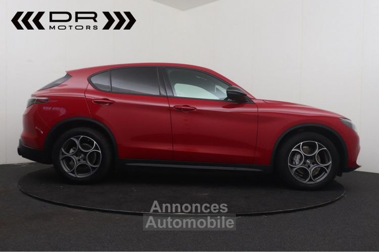 Alfa Romeo Stelvio 2.2JTD RWD Aut. SPRINT - NAVI LEDER LED ADAPTIVE CRUISE - <small></small> 41.995 € <small>TTC</small> - #4