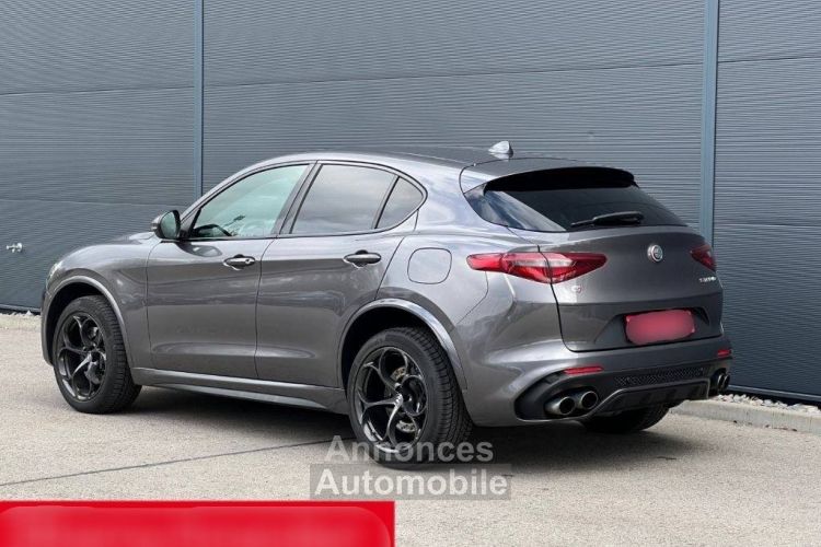 Alfa Romeo Stelvio 2.9 V6 510ch Quadrifoglio Q4 AT8 - <small></small> 49.900 € <small>TTC</small> - #2