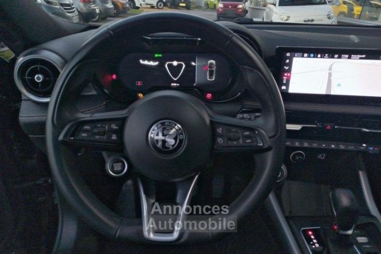 Alfa Romeo Tonale 1.3 PHEV 280ch Ti AT6 e-Q4 - <small></small> 34.990 € <small>TTC</small> - #16