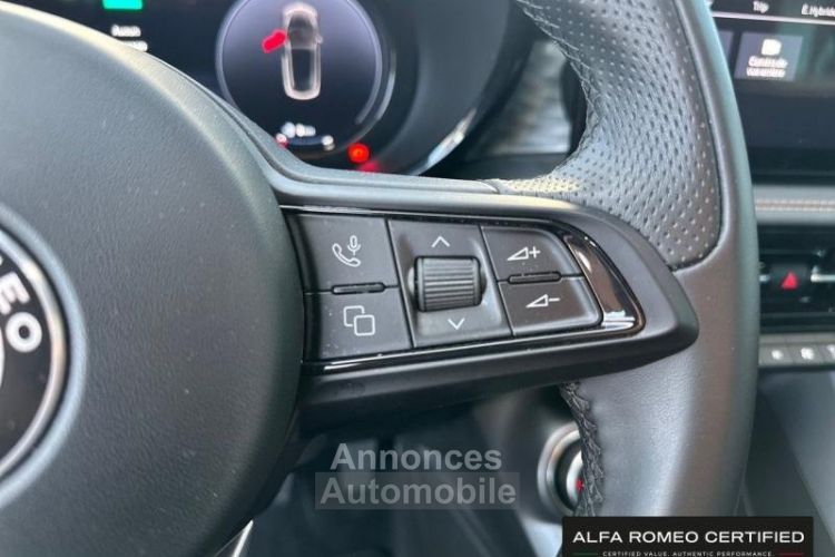 Alfa Romeo Tonale 1.3 PHEV 280ch Ti AT6 e-Q4 - <small></small> 34.990 € <small>TTC</small> - #16