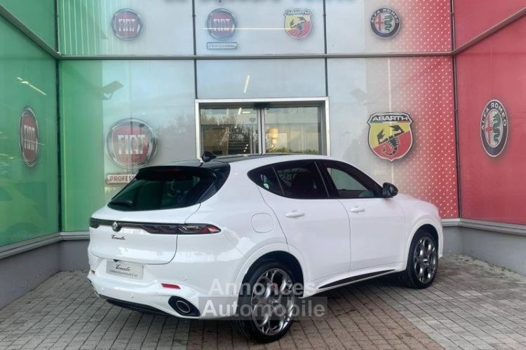 Alfa Romeo Tonale 1.3 PHEV 280ch Tributo Italiano AT6 e-Q4 - <small></small> 53.990 € <small>TTC</small> - #4