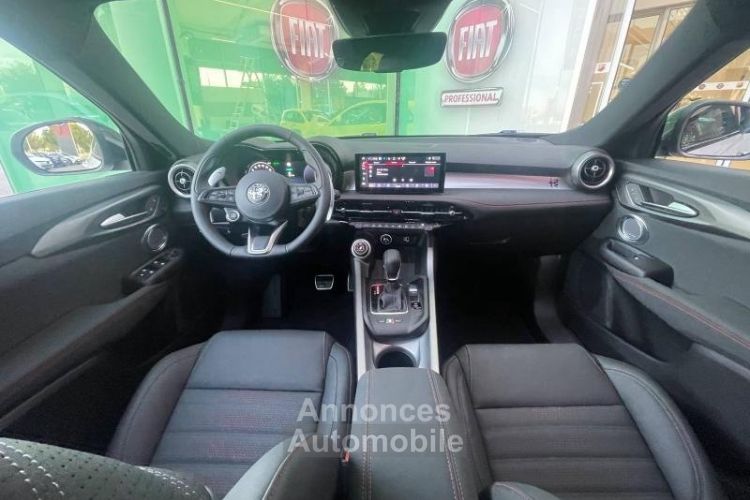 Alfa Romeo Tonale 1.3 PHEV 280ch Tributo Italiano AT6 e-Q4 - <small></small> 53.990 € <small>TTC</small> - #17