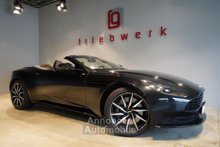 Aston Martin DB11 4.0 V8 Volante 510 1èreM 360° Garantie 12 Mois Prémium - <small></small> 144.990 € <small></small> - #1