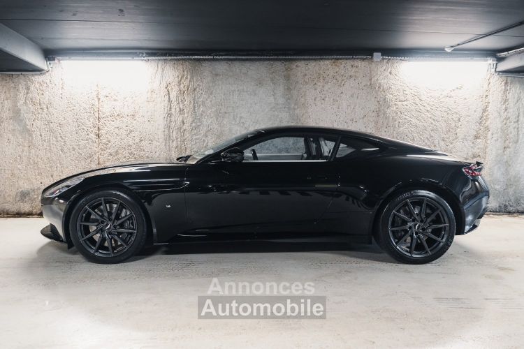 Aston Martin DB11 AMR V12 5.2 639 - <small>A partir de </small>1.320 EUR <small>/ mois</small> - #6