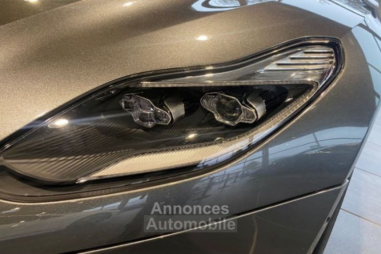 Aston Martin DB11 COUPE 5.2 BI- TURBO V12 - <small></small> 157.990 € <small>TTC</small> - #33