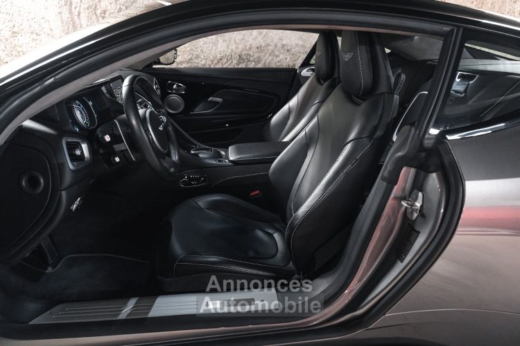 Aston Martin DB11 V12 5.2 608 - <small>A partir de </small>1.310 EUR <small>/ mois</small> - #23