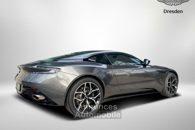 Aston Martin DB11 V12 5.2 608HP / B&O / 360° / JA 20 / Garantie 12 mois Prémium - <small></small> 163.990 € <small></small> - #16