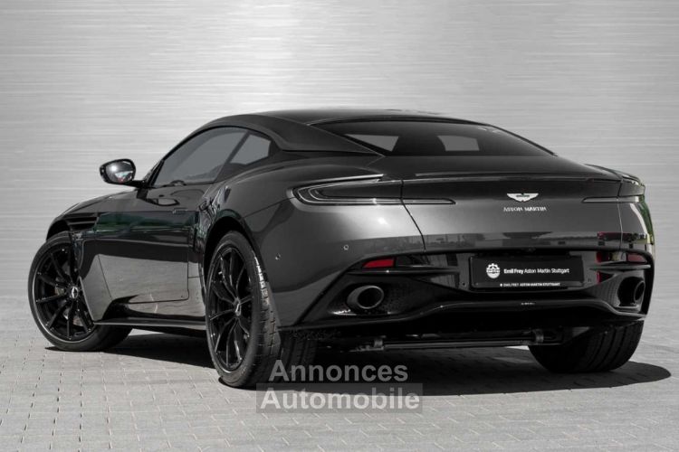 Aston Martin DB11 V12 AMR carbone - <small></small> 163.000 € <small>TTC</small> - #2