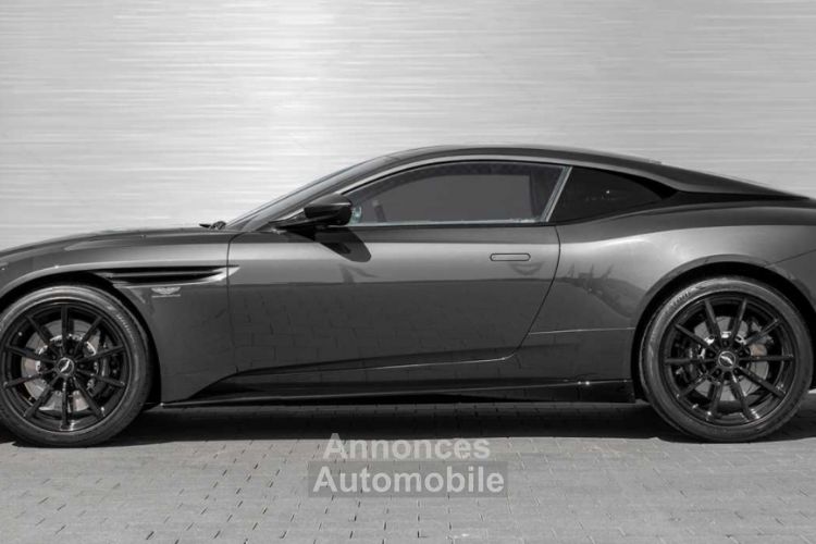 Aston Martin DB11 V12 AMR carbone - <small></small> 163.000 € <small>TTC</small> - #3