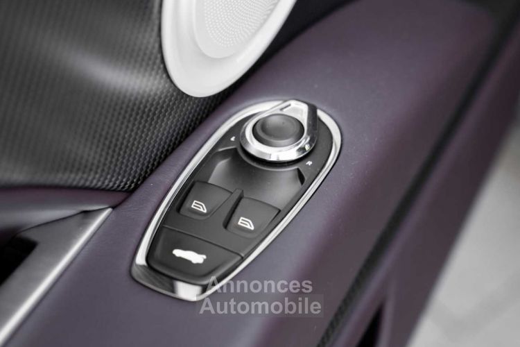 Aston Martin DB11 V12 AMR carbone - <small></small> 163.000 € <small>TTC</small> - #15
