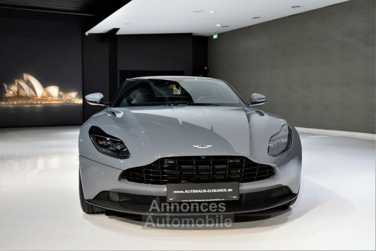 Aston Martin DB11 V8 / Carbone / Garantie 12 mois - <small></small> 152.980 € <small>TTC</small> - #4