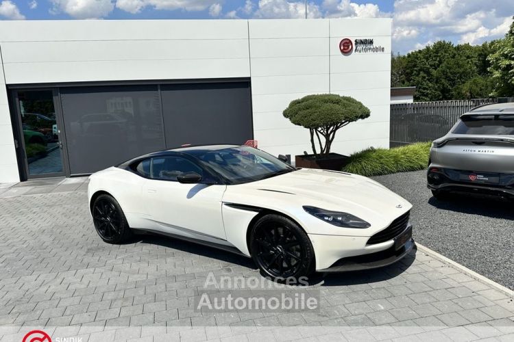 Aston Martin DB11 V8 / Garantie 12 mois - <small></small> 140.990 € <small></small> - #1