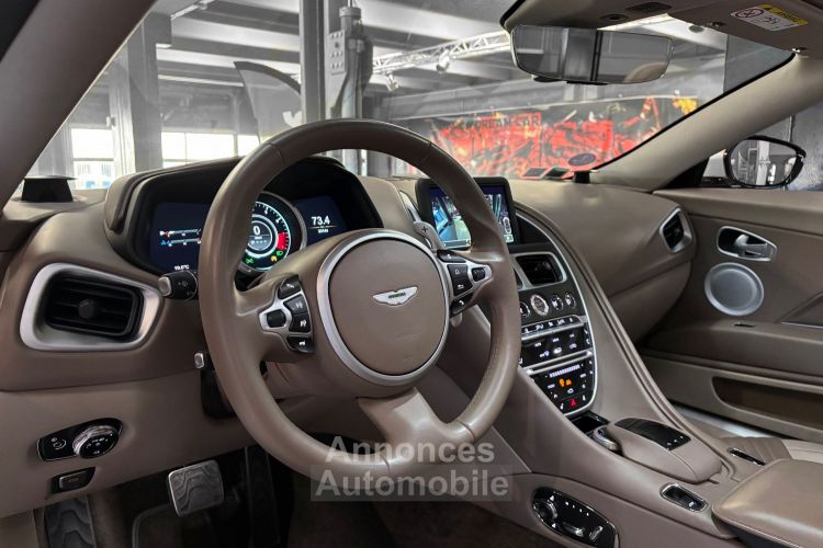 Aston Martin DB11 Volante – Française Couleur Spéciale AML - <small></small> 149.900 € <small>TTC</small> - #33