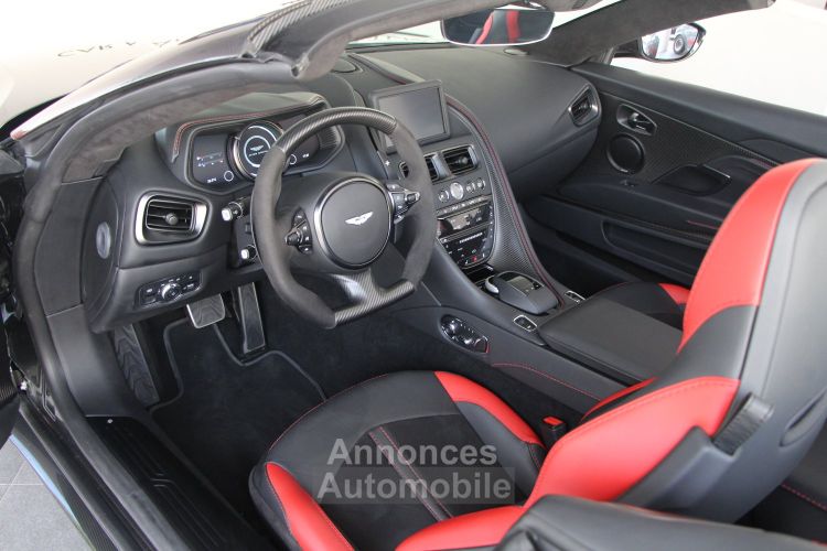 Aston Martin DB11 Volante 4.0 Biturbo V8 - <small>A partir de </small>2.890 EUR <small>/ mois</small> - #15