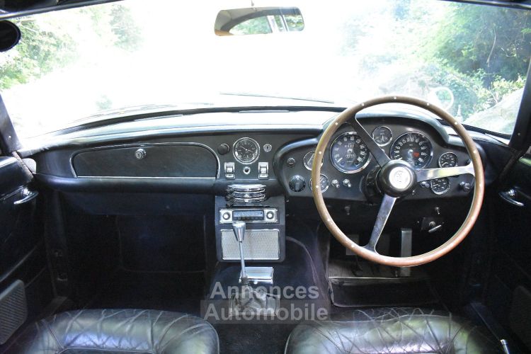 Aston Martin DB6 Vantage Mk - <small></small> 324.900 € <small>TTC</small> - #39