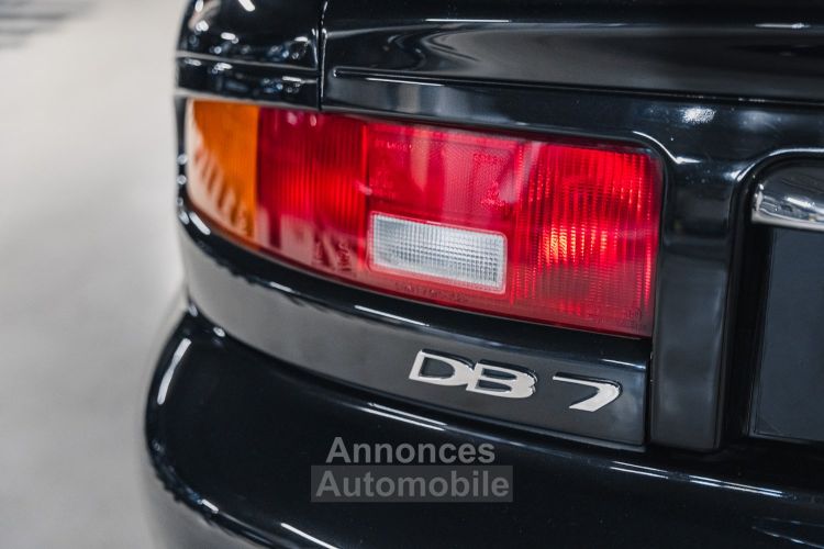 Aston Martin DB7 Vantage V12 5.9 420 - <small>A partir de </small>700 EUR <small>/ mois</small> - #15