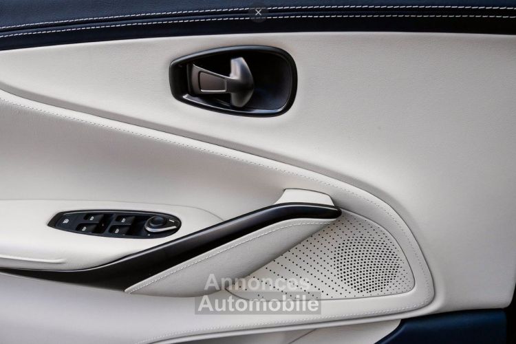 Aston Martin DBX 4.0 BITURBO V8 550 10/2020 - <small></small> 199.900 € <small>TTC</small> - #15