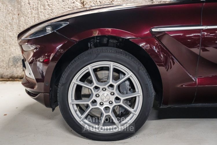 Aston Martin DBX V8 4.0 550 - <small>A partir de </small>1.820 EUR <small>/ mois</small> - #8