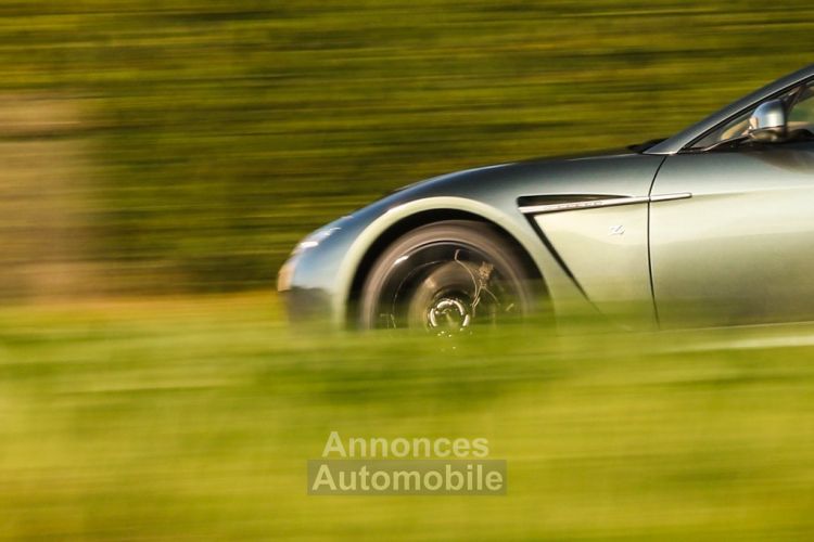 Aston Martin V12 Vantage - Prix sur Demande - #37