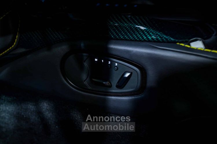 Aston Martin V12 Vantage - Prix sur Demande - #54