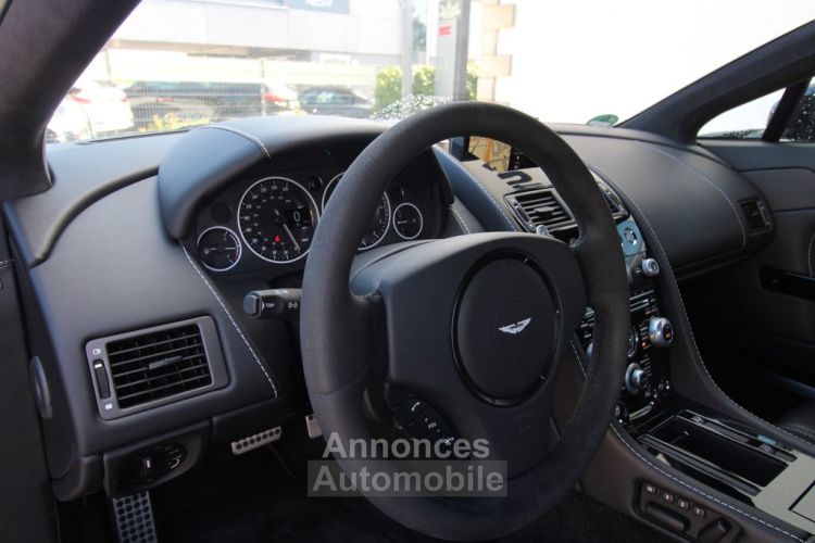 Aston Martin V12 Vantage 5.9 576 7-Speed Sportshift III 1èreM Audio System Aston Martin Premium Audio 700W Garantie 12 mois Prémium - <small></small> 135.990 € <small>TTC</small> - #13