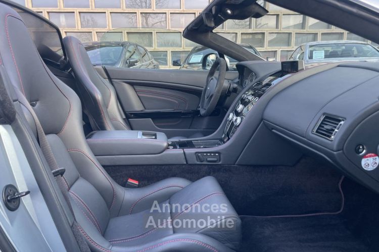 Aston Martin V12 Vantage 5.9 576 7-Speed Sportshift III 1èreM Audio System Aston Martin Premium Audio 700W Garantie 12 mois Prémium - <small></small> 135.990 € <small>TTC</small> - #15