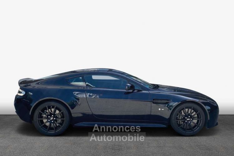 Aston Martin V12 Vantage 5.9 576 7-Speed Sportshift III Audio System Aston Martin Premium Audio 700W Garantie 12 mois Prémium - <small></small> 139.990 € <small>TTC</small> - #4