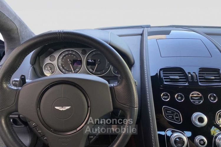 Aston Martin V12 Vantage 5.9 576 7-Speed Sportshift III Audio System Aston Martin Premium Audio 700W Garantie 12 mois Prémium - <small></small> 139.990 € <small>TTC</small> - #9