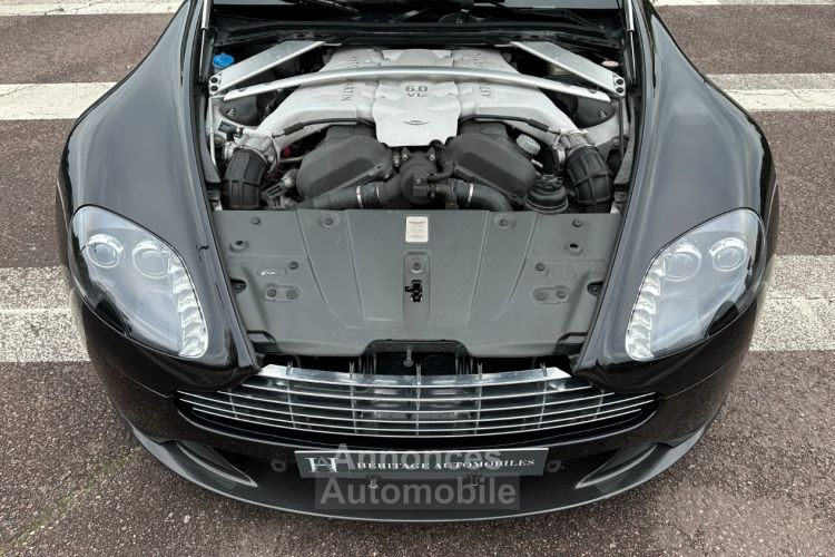 Aston Martin V12 Vantage 6.0 V12 517 CH BVM - <small></small> 139.900 € <small>TTC</small> - #53