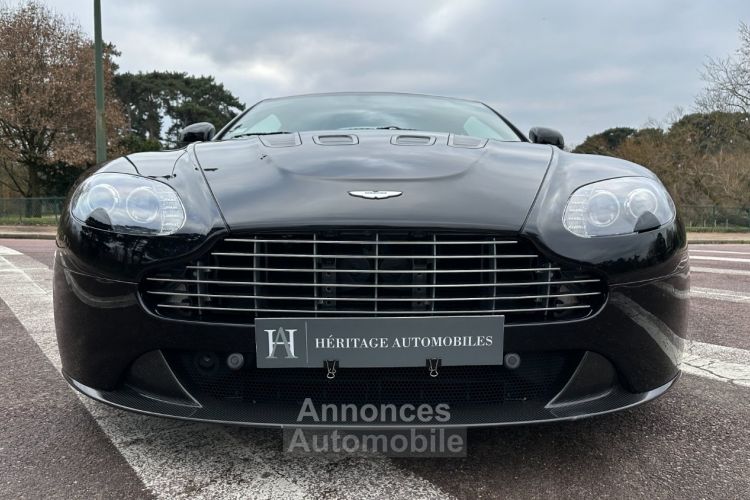 Aston Martin V12 Vantage 6.0 V12 517 CH BVM - <small></small> 139.900 € <small>TTC</small> - #51