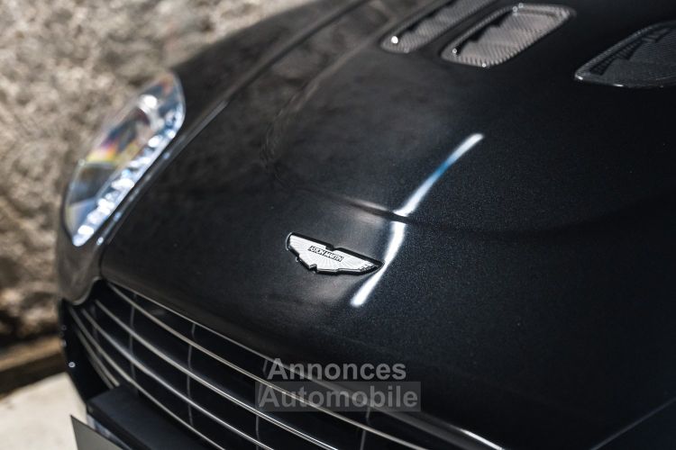 Aston Martin V12 Vantage Carbon Black Edition V12 6.0 517 - <small>A partir de </small>1.100 EUR <small>/ mois</small> - #4