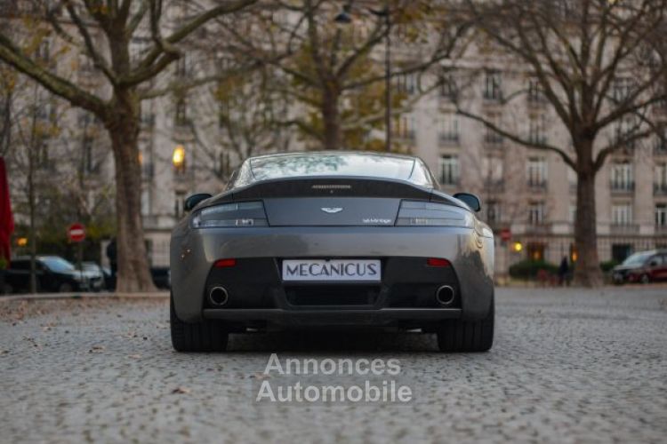 Aston Martin V12 Vantage Gris Tungstène - <small></small> 119.900 € <small>TTC</small> - #8