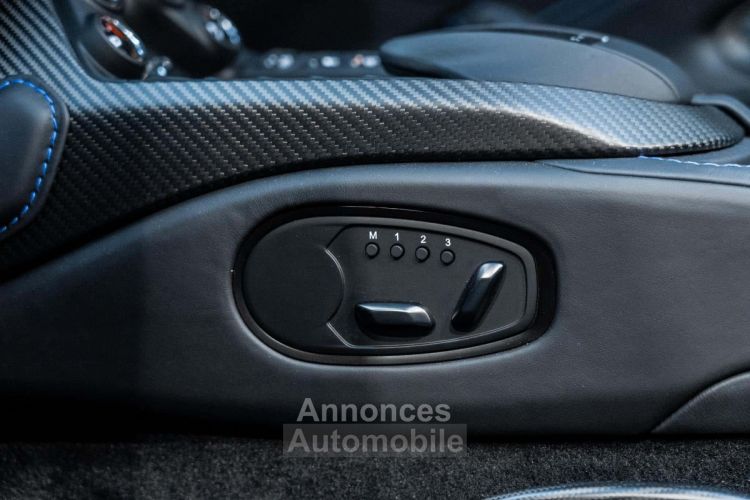 Aston Martin V12 Vantage ROADSTER 5.2L 700ch - <small></small> 469.900 € <small></small> - #38