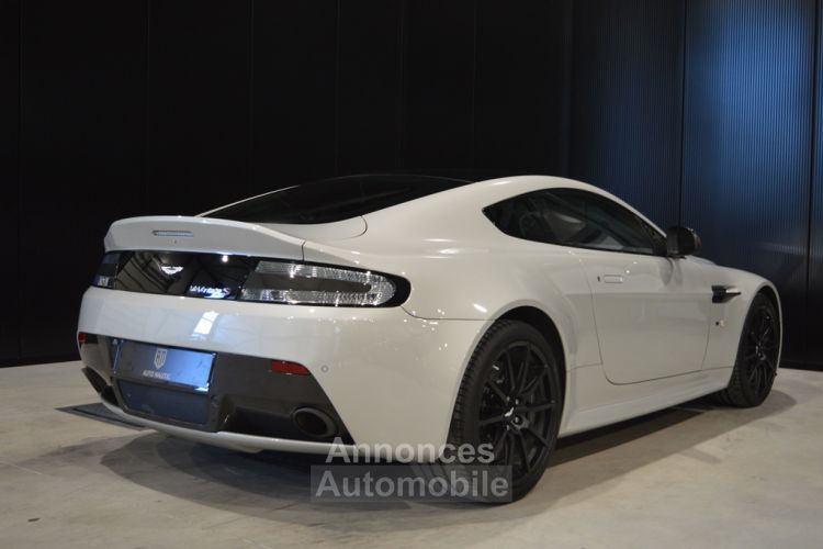 Aston Martin V12 Vantage S 5.9i 574 ch Sportshift III 27.000 km - <small></small> 135.900 € <small></small> - #2