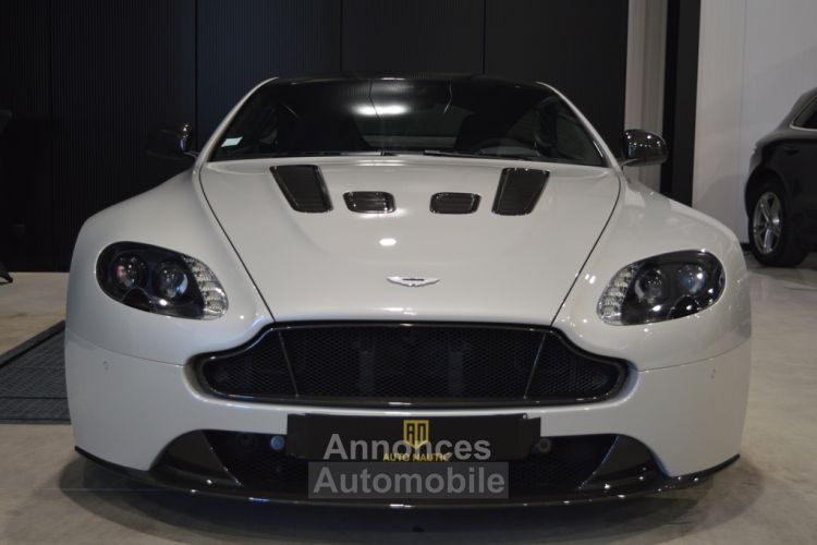 Aston Martin V12 Vantage S 5.9i 574 ch Sportshift III 27.000 km - <small></small> 135.900 € <small></small> - #3