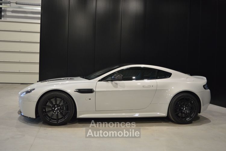 Aston Martin V12 Vantage S 5.9i 574 ch Sportshift III 27.000 km - <small></small> 135.900 € <small></small> - #5