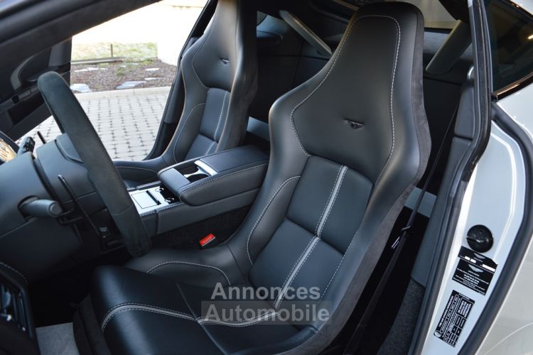 Aston Martin V12 Vantage S 5.9i 574 ch Sportshift III 27.000 km - <small></small> 135.900 € <small></small> - #14