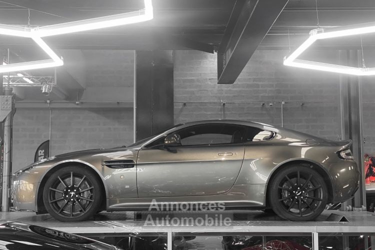 Aston Martin V12 Vantage V12 VANTAGE AMR - 1 Of 100 - <small></small> 219.900 € <small></small> - #3