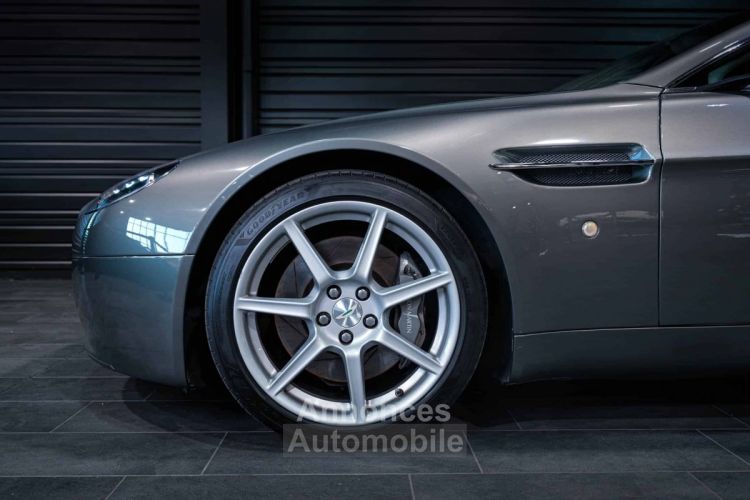 Aston Martin V8 Vantage  - <small></small> 45.900 € <small>TTC</small> - #12