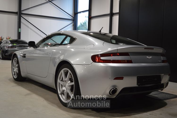 Aston Martin V8 Vantage 4.3i 385 ch Boite méca superbe état - <small></small> 43.900 € <small></small> - #2