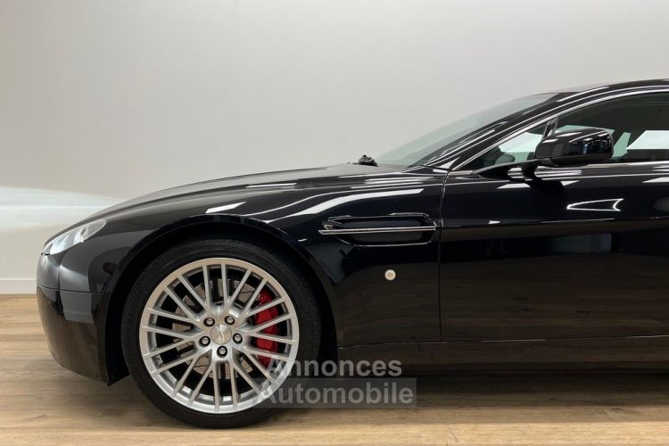 Aston Martin V8 Vantage 4.7 420 ch BVM Clé Crystal / Sièges électriques / Suivi complet - <small></small> 69.990 € <small>TTC</small> - #4