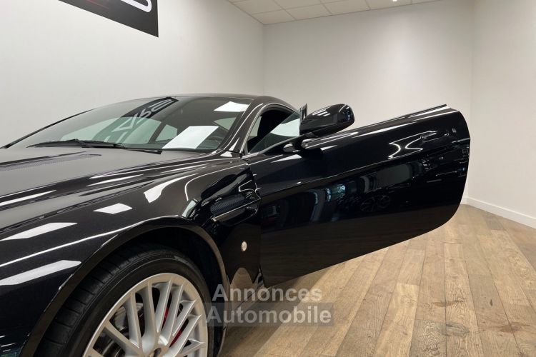 Aston Martin V8 Vantage 4.7 420 ch BVM Clé Crystal / Sièges électriques / Suivi complet - <small></small> 69.990 € <small>TTC</small> - #16