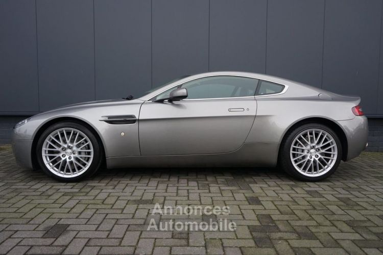 Aston Martin V8 Vantage 4.7 / Garantie 12 mois - <small></small> 66.990 € <small>TTC</small> - #2