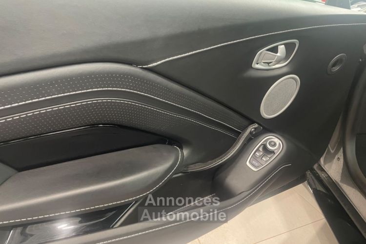 Aston Martin V8 Vantage Aston Martin V8 4.0 510 New Vantage Coupe Caméra Full cuir Garantie 12 Mois prémium - <small></small> 121.990 € <small>TTC</small> - #15